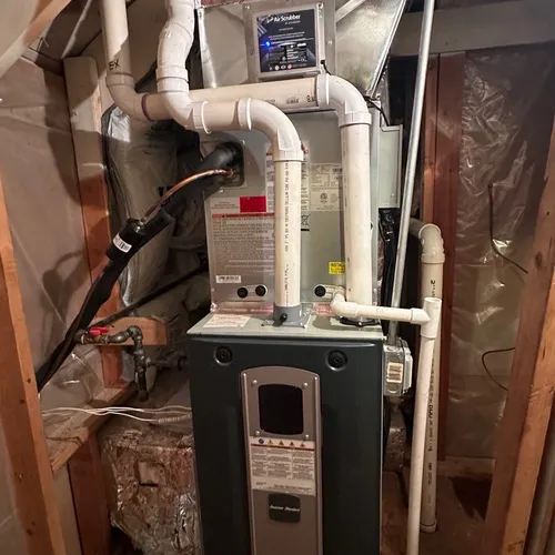 Furnace installation with air purification system